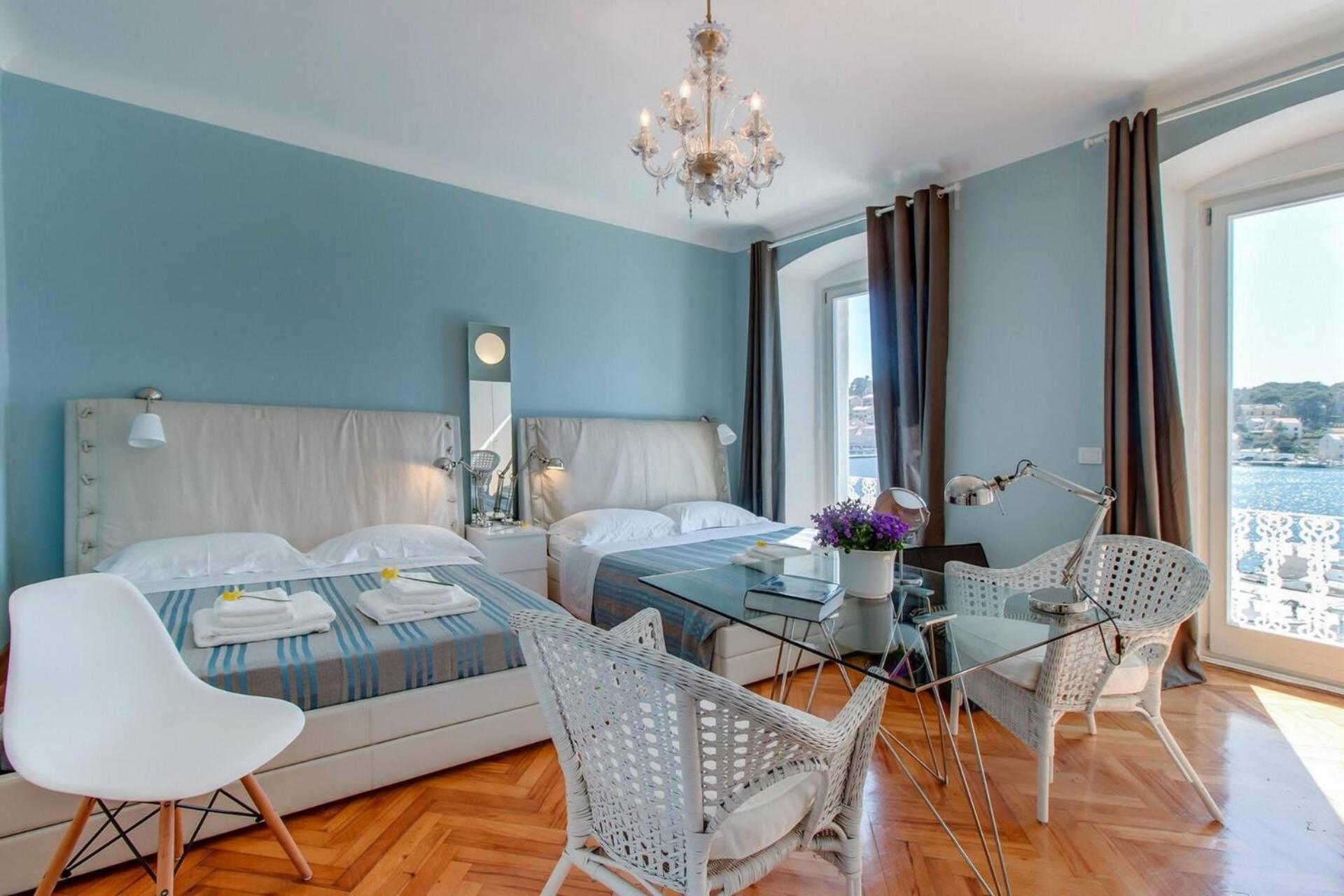Vindobona Hotel Mali Lošinj Buitenkant foto