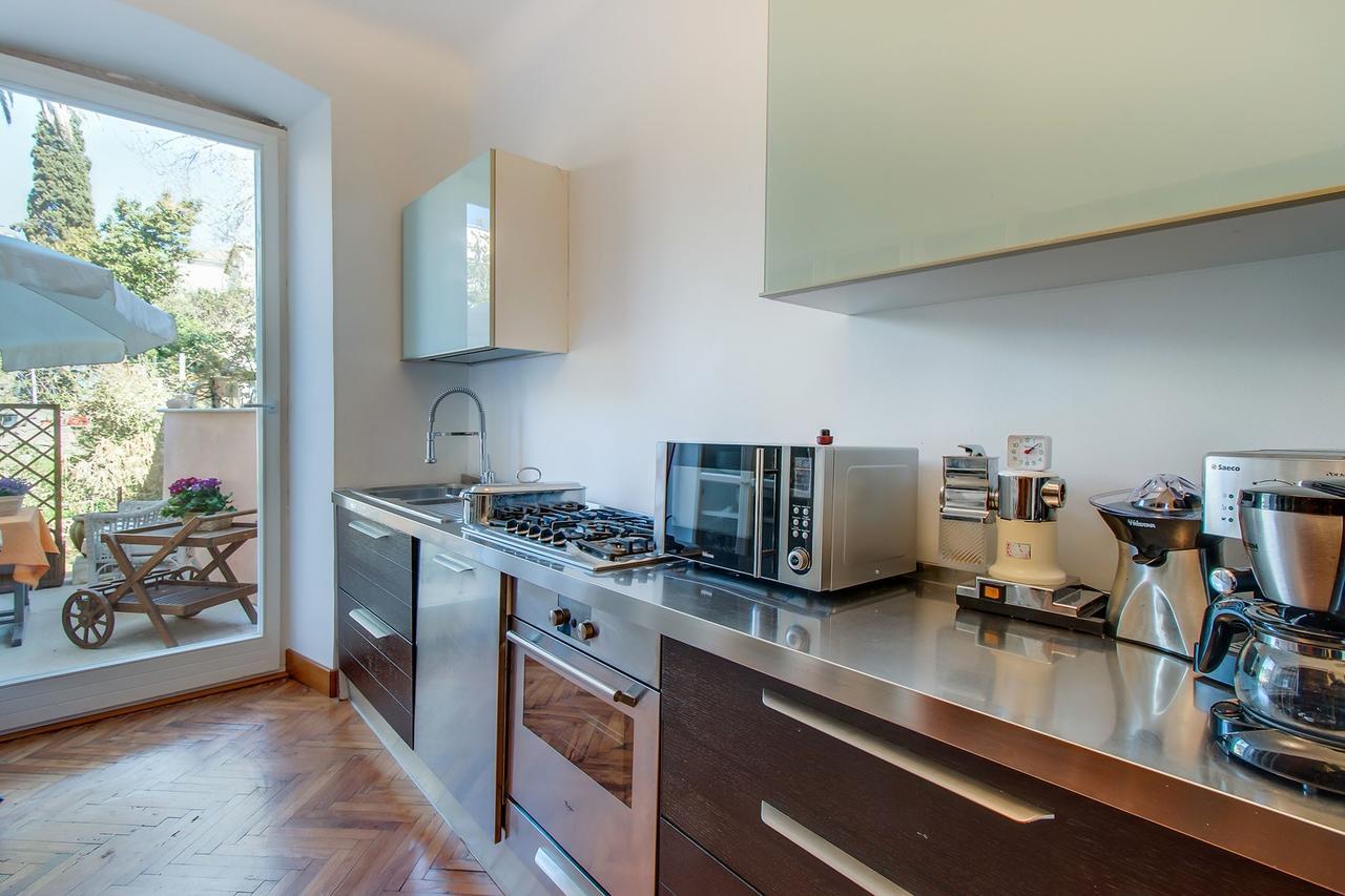 Vindobona Hotel Mali Lošinj Buitenkant foto