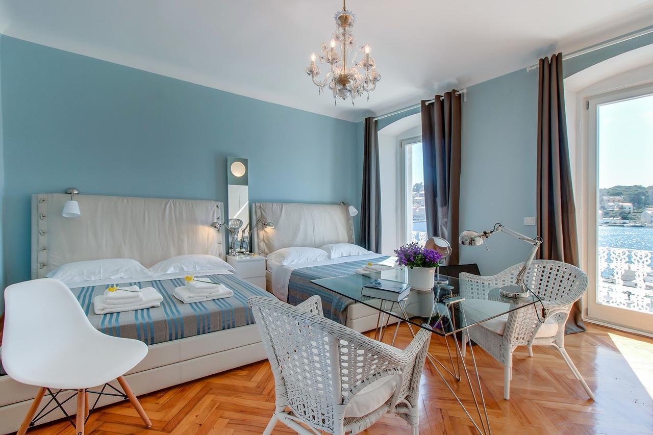 Vindobona Hotel Mali Lošinj Buitenkant foto
