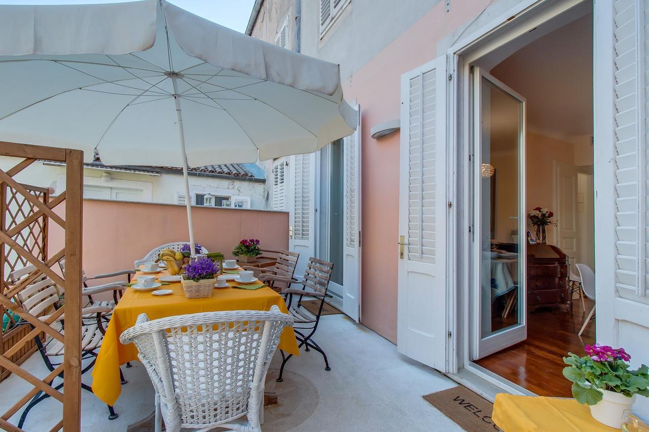 Vindobona Hotel Mali Lošinj Buitenkant foto