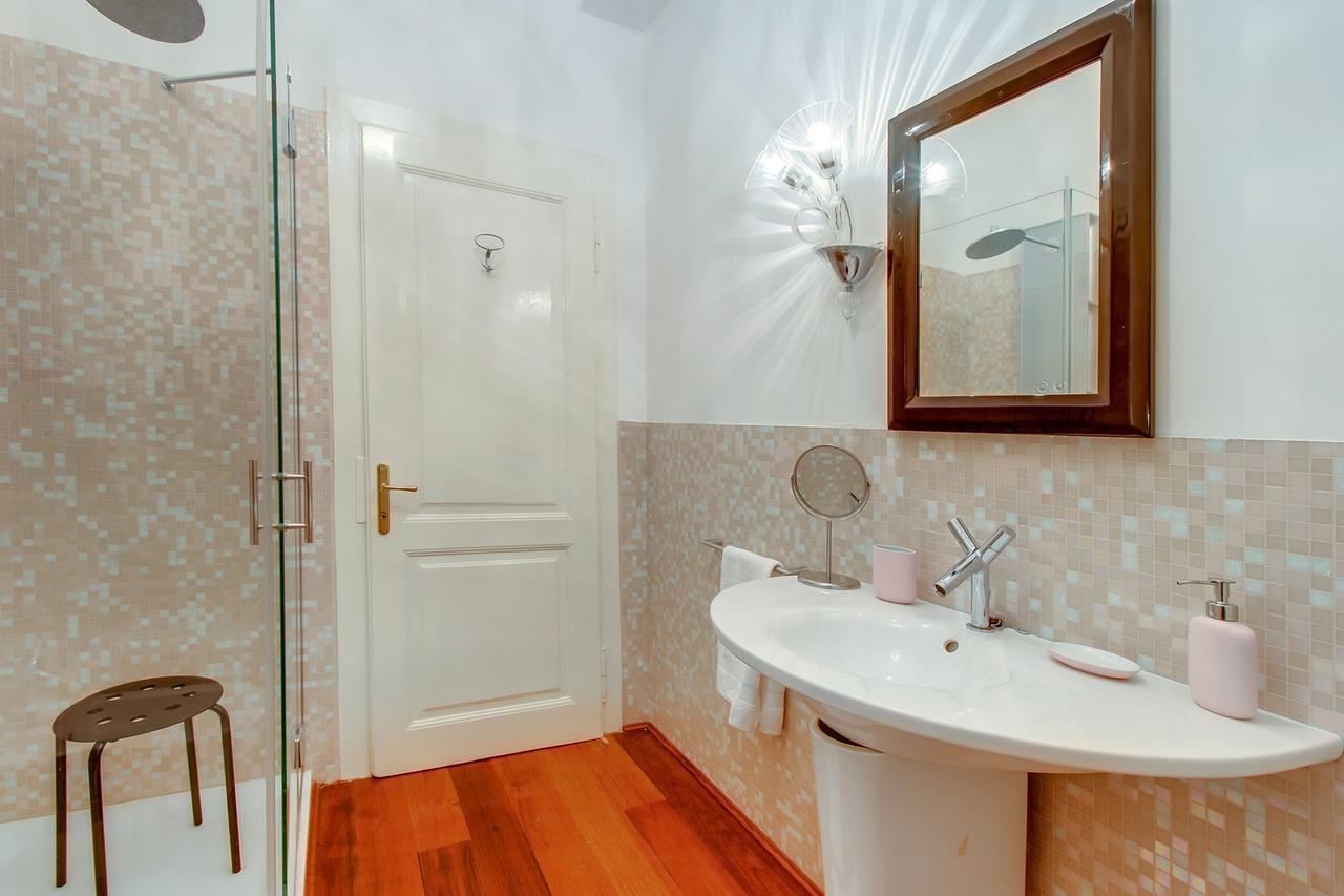 Vindobona Hotel Mali Lošinj Buitenkant foto