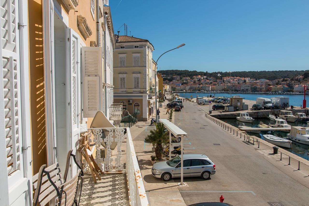 Vindobona Hotel Mali Lošinj Buitenkant foto