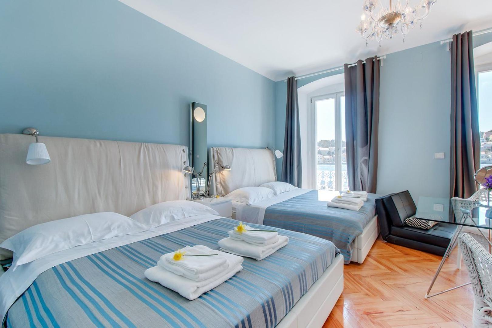 Vindobona Hotel Mali Lošinj Buitenkant foto